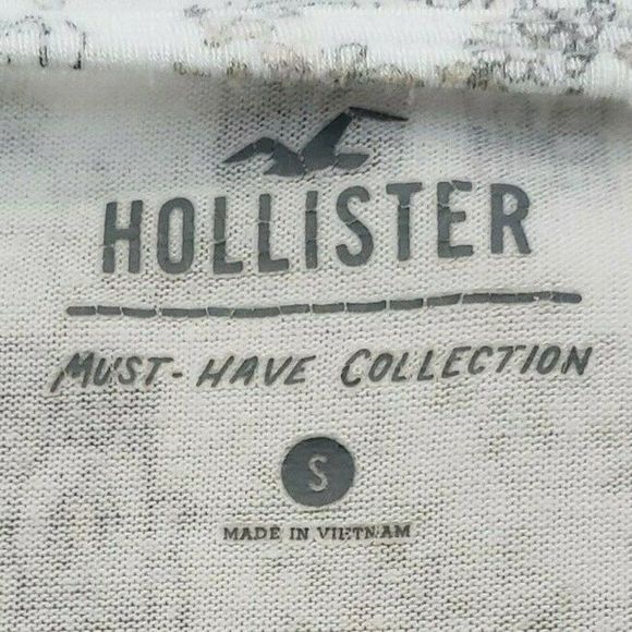 Hollister Must Have Collection White Elephant T-Shirt Tee S Pocket EUC - Picture 3 of 4